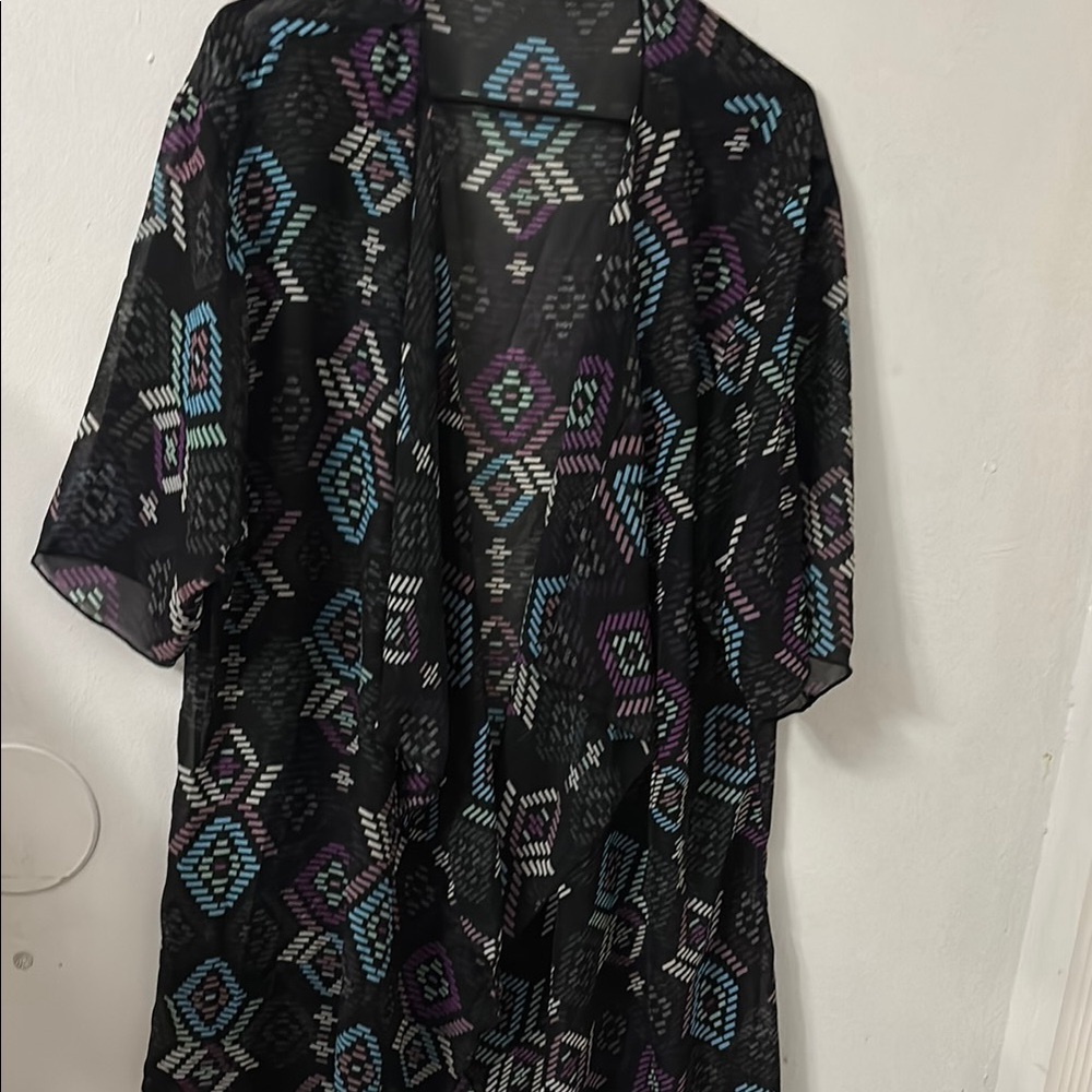 Geometric Patterned Black Shirt - image 4